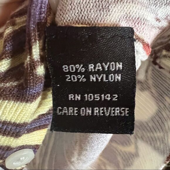 Willi Smith Short Sleeve Cardigan. XL. Soft and Cute.  Excellent condition. - Picture 3 of 4